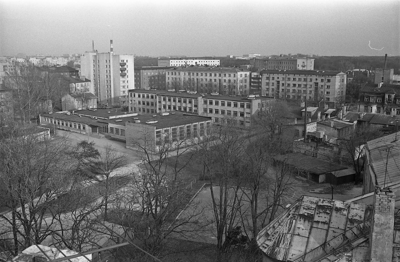 Tatari 21b katuselt, vaade Liivalaia tn hoonestusele, keskel Liivalaia gümnaasium