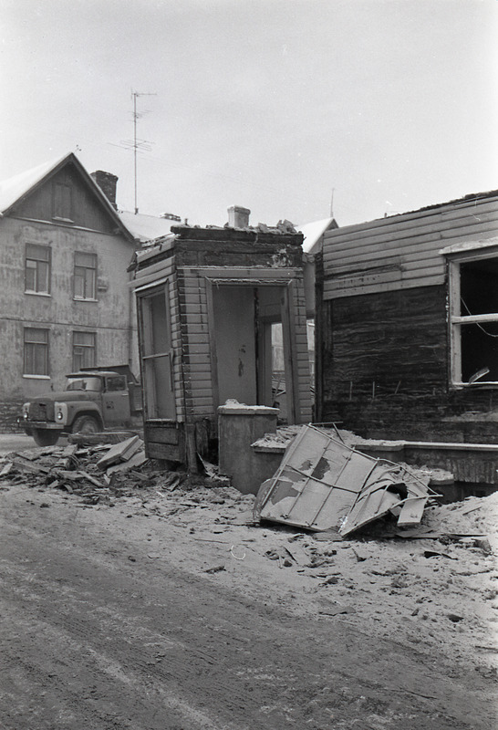 Puidust korterelamu lammutustööd, Tatari tn 17