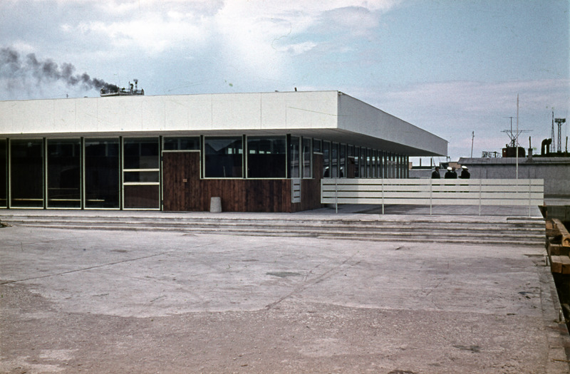 Tallinna sadam, reisijate paviljon. Arhitekt Voldemar Herkel