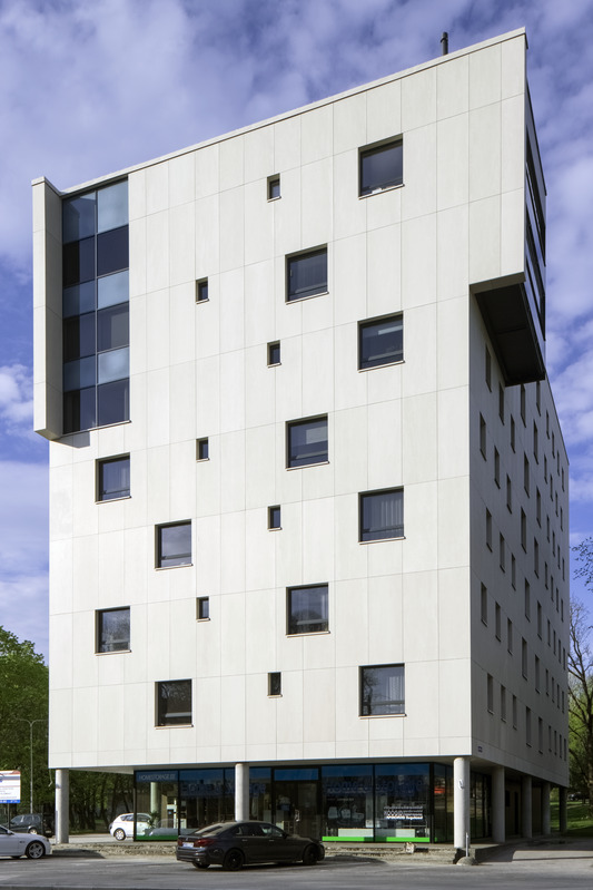 Äripindadega korterelamu Tallinnas Juhkentali 8. Arhitektuuristuudio Siim & Kreis, arhitektid Andres Siim ja Kristel Ausing