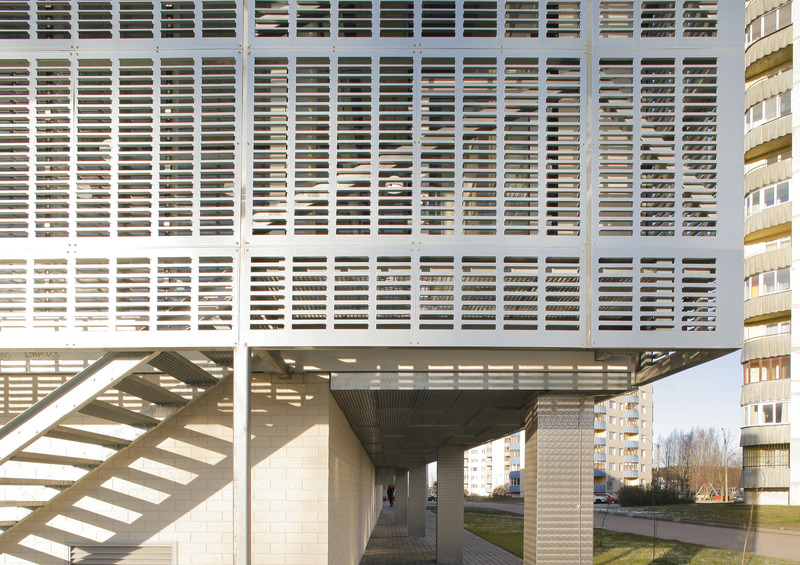 Haabersti / Õismäe vabaajakeskus (Vaba Aja Keskus). Arhitektid Muru & Pere: Urmas Muru, Peeter Pere, Katrin Kaevats, Janek Maat