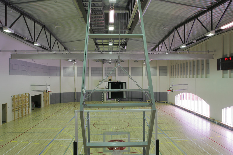 Heimtali (Raudna) põhikooli spordihoone. Arhitekt Peep Jänes