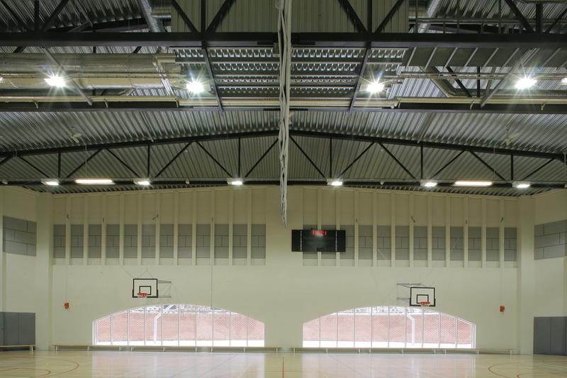 Heimtali (Raudna) põhikooli spordihoone. Arhitekt Peep Jänes