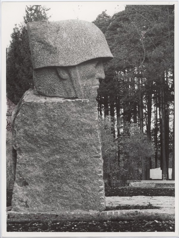 Mälestusmärk Hiiumaa kaitselahingute kangelastele 1941