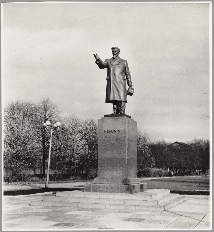 M. J. Kalinini monument Tallinnas