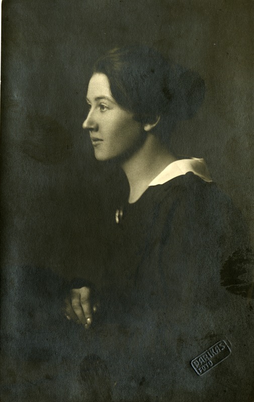 Kristine Mei portreefoto