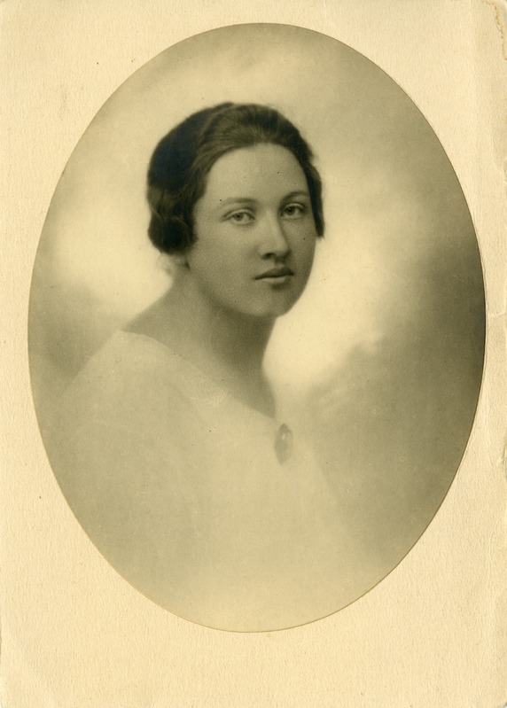 Kristine Mei-Starkopfi portreefoto