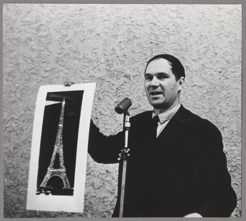 Kunstnik Evald Okas teosega sarjast "Pariis"