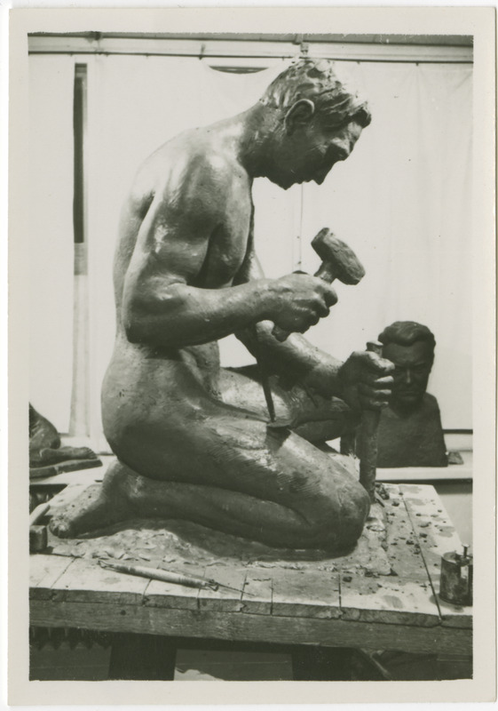 Herman Halliste skulptuuri "Kiviraiuja" savimudel