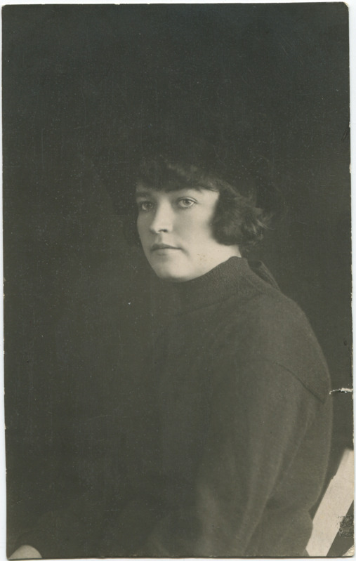 Kunstnik Aino Bach