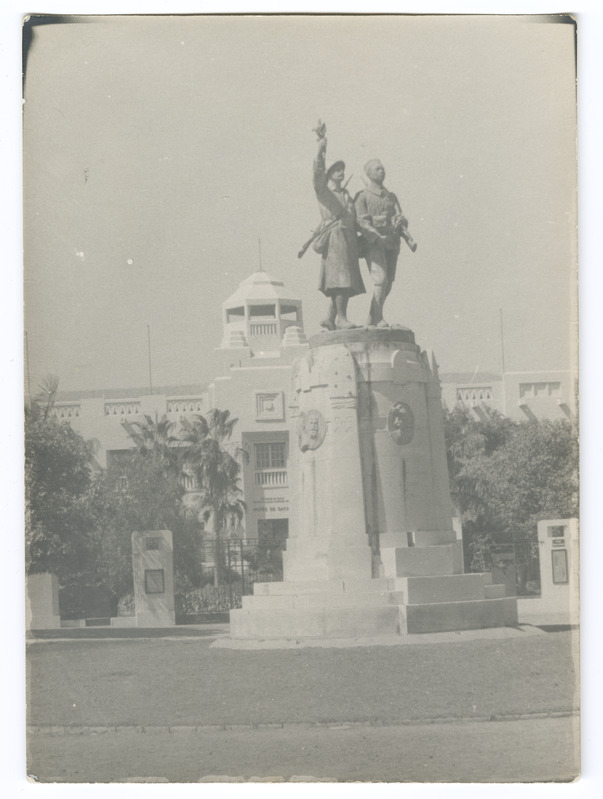 Sõjamonument Demba ja Dupont Senegalis