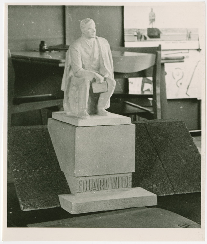 Eduard Vilde monumendi võistluse III preemia