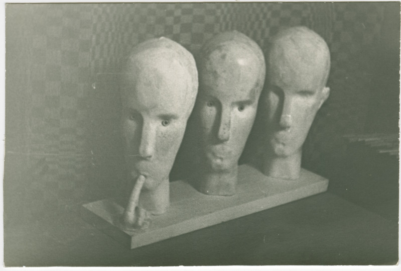 Teos "Sümpoosion" näitusel