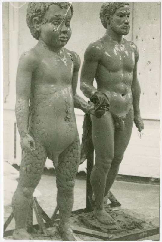 Skulptuuri "Isa ja poeg" savimudel