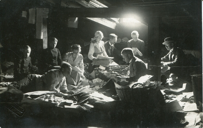 TEM teenistujad Töölismaja pööningul