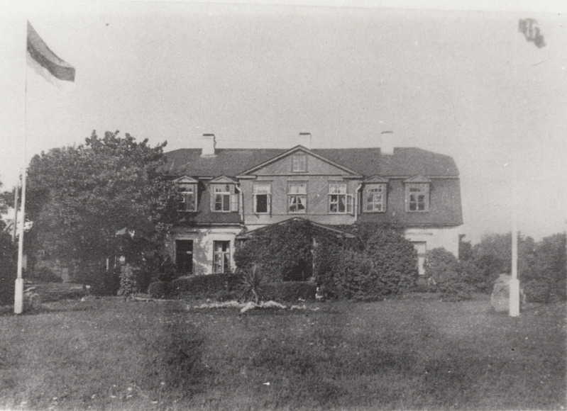 Karjaküla  karusloomakasvanduse peahoone  1937.aastal