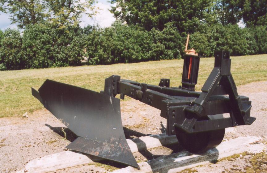 Soo-võsaader PBN-75 EPM näituseväljakul