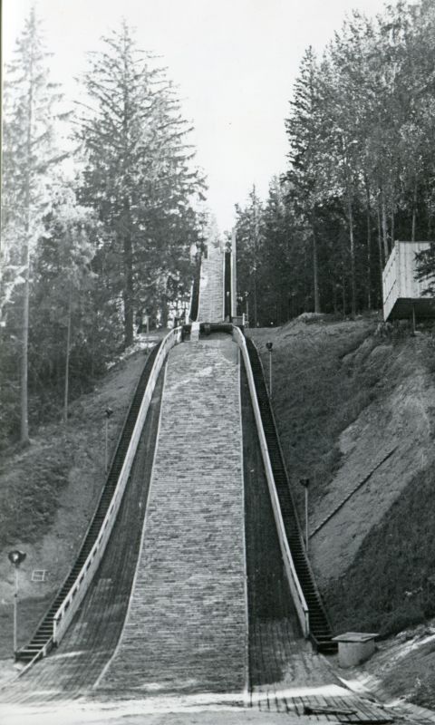 VSÜ "Jõud" Andsumäe suusabaas