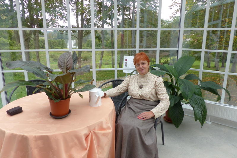 Merli Sild Sangaste lossi talveaias Eesti-Läti-Vene ühisprojekti "Hoida, et mitte kaotada-kultuuripärandi kaitsmine" pidulikul lõpetamisel