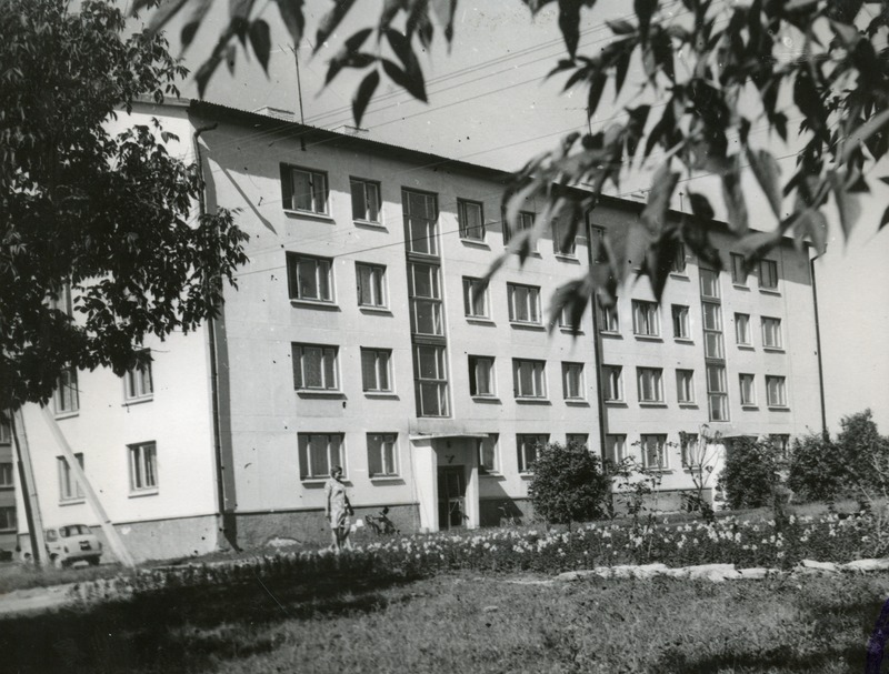 Kehtna Näidissovhoostehnikum. Elamu