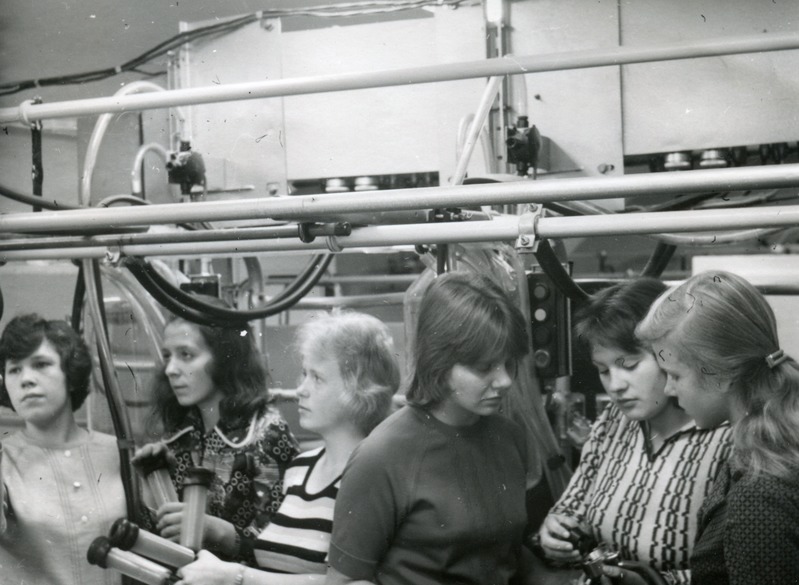 Gagarini nim. Näidissovhoostehnikum. Lüpsiplatsi operaatorite väljaõpe