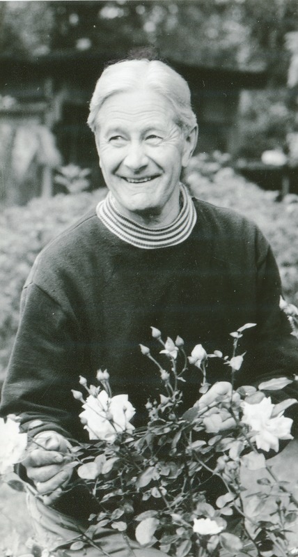 Aleksander Ratt - põllumajandusteaduste kandidaat, Eesti Maaviljeluse ja Maaparanduse Teadusliku Uurimise Instituudi (EMMI) põllumajandusökonoomika sektori vanemteadur