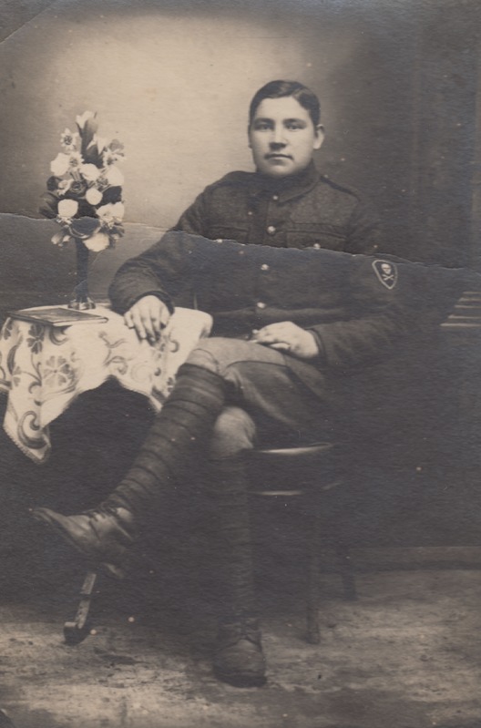Eduard Leik Kuperjanovi pataljoni mundris