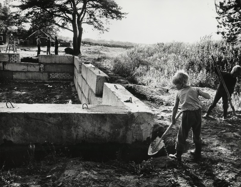 Illustreeriv foto artiklile ehitusmaterjalide tootmisest