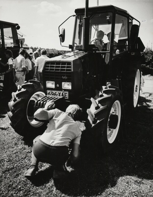 Traktor "Valmet 405"
