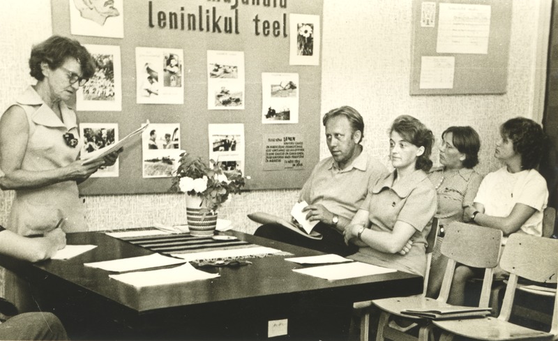 Haaslava Küla TSN Täitevkomitee I istungjärk. Ettekande valijate soovide ja ettepanekute kohta teeb Linda Juksaar