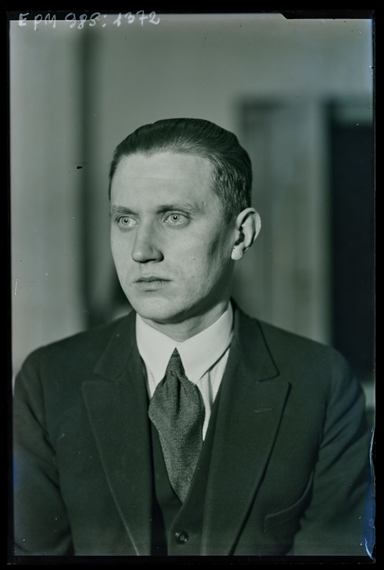 R.Tomson