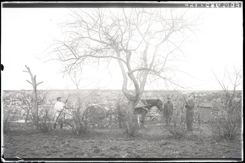 Mootorprits töötamas Raadil