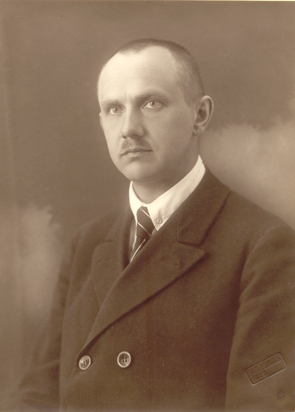 Õisu Piimanduskooli ja instituudi direktor Julius Tarmisto