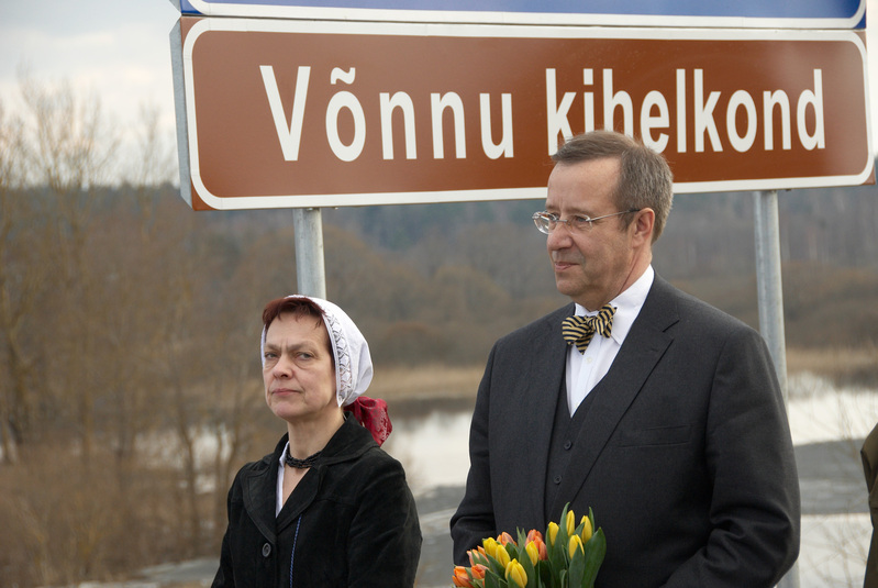 Krista Aru, Toomas Hendrik Ilves