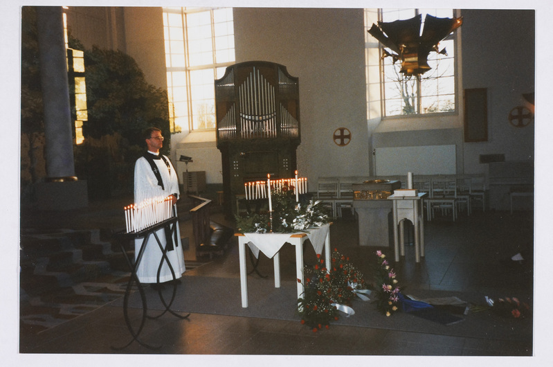 Jumalateenistus parvlaeval Estonia hukkunute ja kõigi Kumlas surnud eestlaste mälestuseks