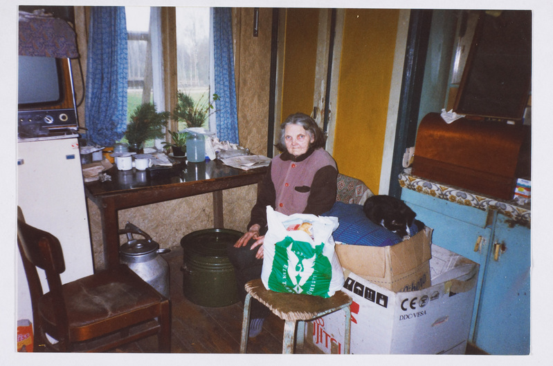 Hilda Taur oma kodus