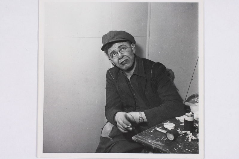 Kumla Eesti Seltsi näitleja Erich Lillepuu etenduses "Metsalõuka mehed"