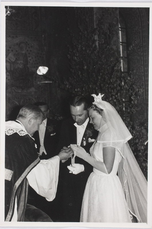 Pruutpaar Helju Engblom ja Albert Jõers (Jörs) kirikus