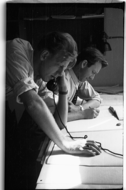 Hans Teetlausi kolleegid Vattenbyggnadsbyrånist töölaua taga