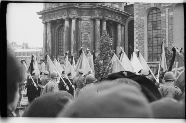 Rootsi kuninga Gustaf V matuserongkäik?