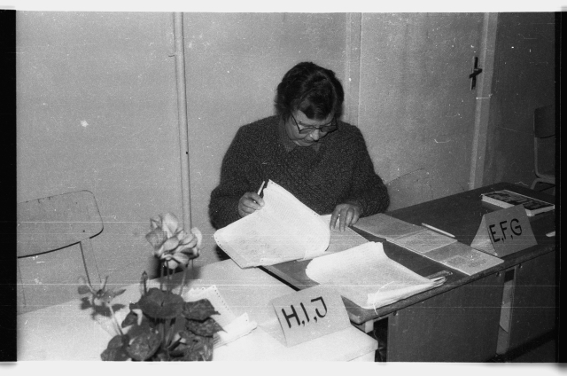 Jõhvi Linnavolikogu valimised; valimisjaoskonna töötaja