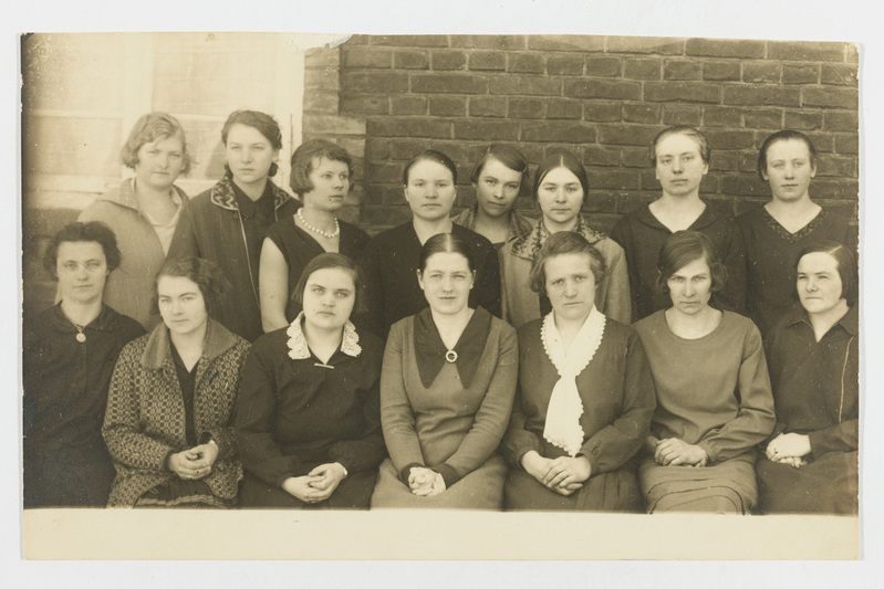 Torma Perenaiste Seltsi kleidiõmbluskursused 1931