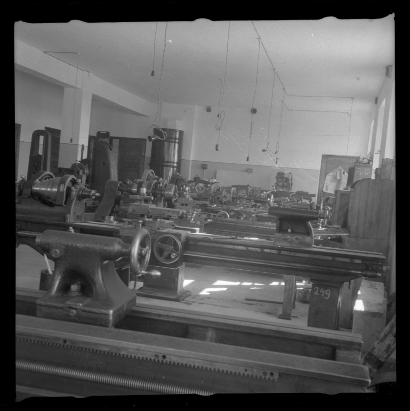 Tartu Autode Remondi Katsetehase tsehhi sisevaade