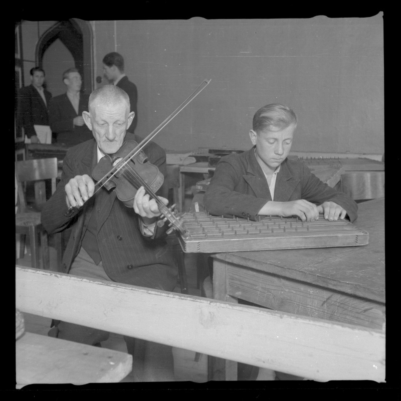 Pillimehed harjutamas