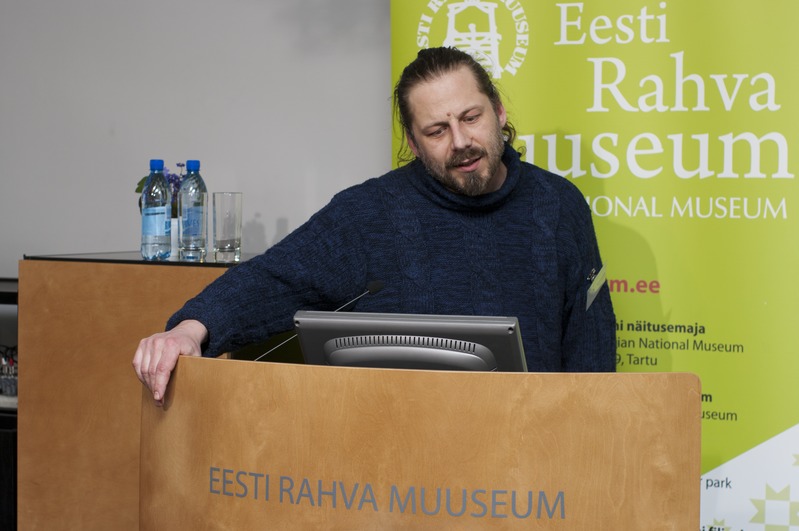 Art Leete (Tartu Ülikool, etnoloogia professor; soome-ugri kultuuride püsinäituse juht), ettekanne