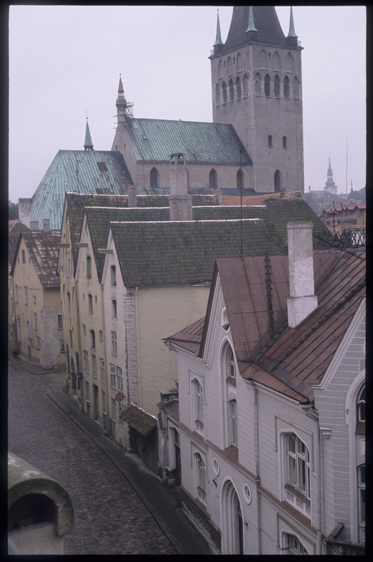 Pikk tänav, Kolm õde ja Oleviste kirik, Tallinn