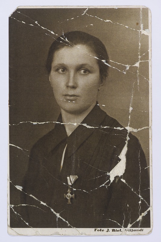 Anna Marie Kukk (kuni 1922 Anna Marie Vares) Vabadusristiga. Ta teenis Vabadussõjas 1. ratsapolgus varjunimega Peeter Ronk.