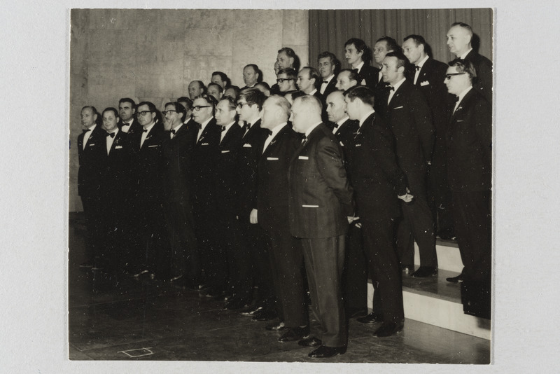 Rootsi eestlased, Göteborgi Eesti Meeskoor, esinemine.