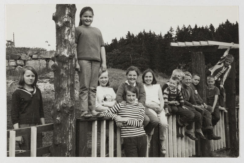 Rootsi eestlased, Sämstadi lastelaager, lapsed väraval.