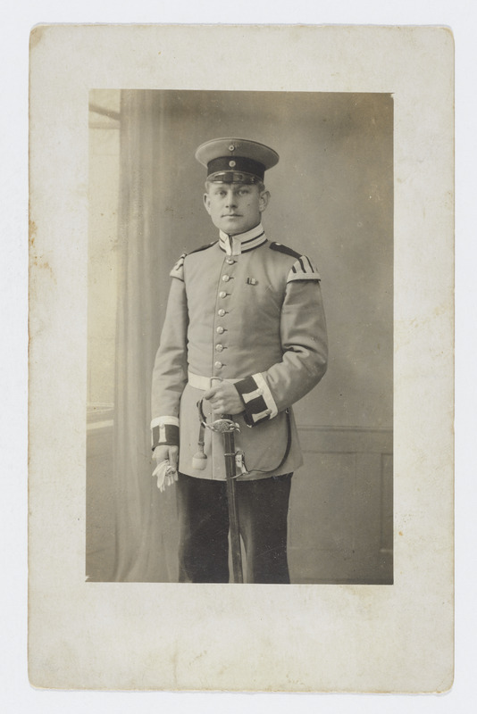 Tsaariarmee vormis noormehe portree